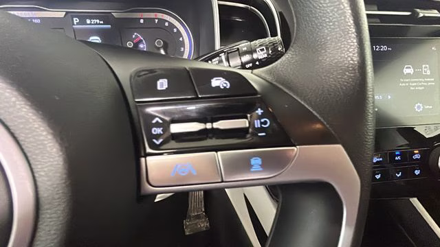 2023 Black Hyundai Tucson SEL FWD SUV