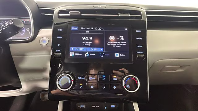 2023 Black Hyundai Tucson SEL FWD SUV