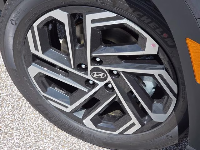 2026 Ecotronic Gray Hyundai Tucson SEL Plus AWD SUV