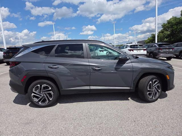2026 Ecotronic Gray Hyundai Tucson SEL Plus AWD SUV