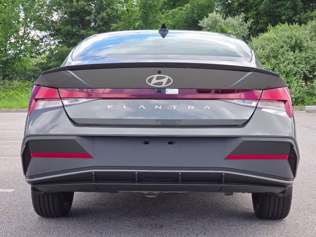 2026 Amazon Gray Hyundai Elantra SEL Sport FWD Sedan