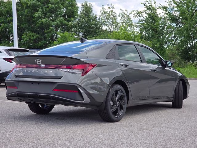 2026 Amazon Gray Hyundai Elantra SEL Sport FWD Sedan