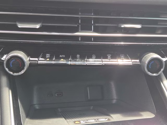 2026 Mosaic Black Metallic Chevrolet Traverse LT AWD SUV