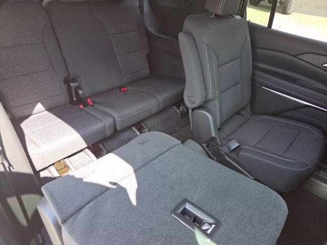 2026 Mosaic Black Metallic Chevrolet Traverse LT AWD SUV