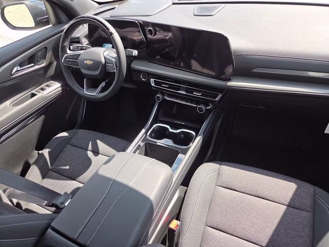 2026 Mosaic Black Metallic Chevrolet Traverse LT AWD SUV