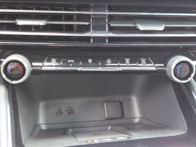 2026 Mosaic Black Metallic Chevrolet Traverse LT AWD SUV