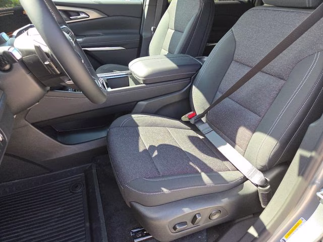 2026 Sterling Gray Metallic Chevrolet Traverse LT AWD SUV