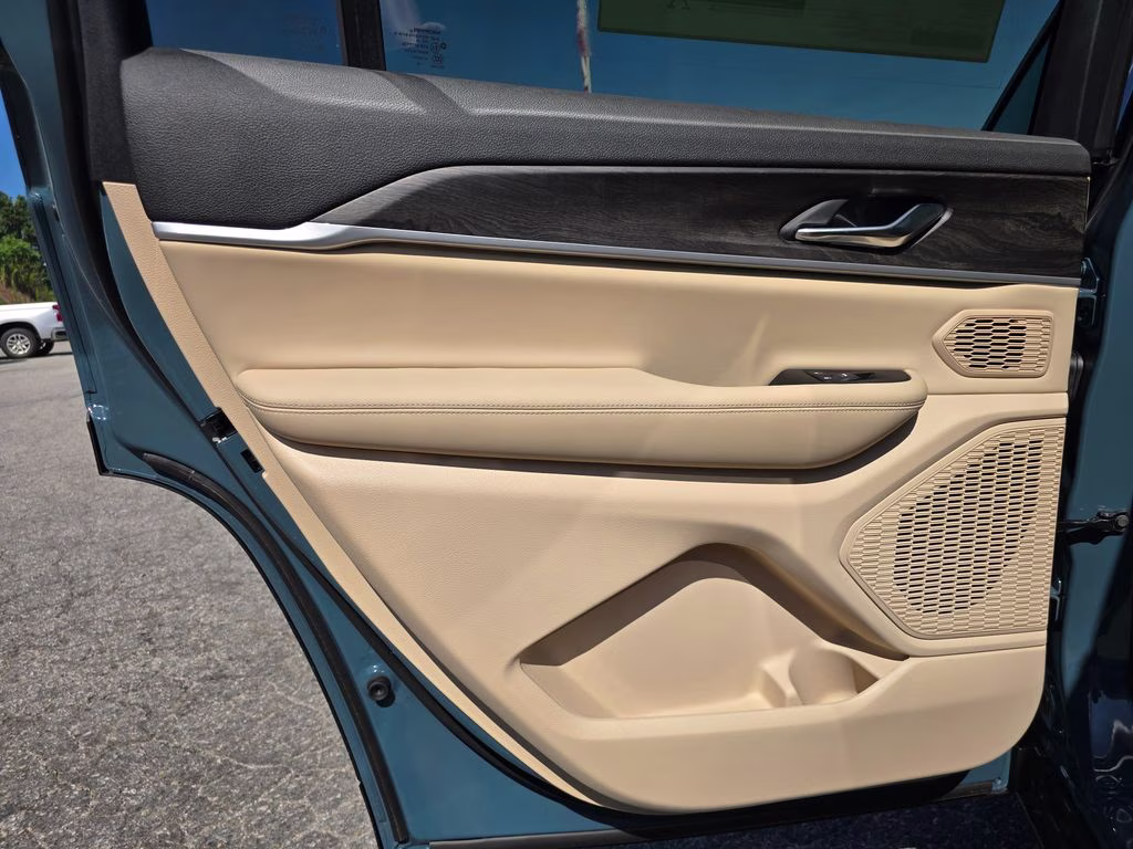 2026 Steel Blue Jeep Grand Cherokee L Limited 4X4 SUV