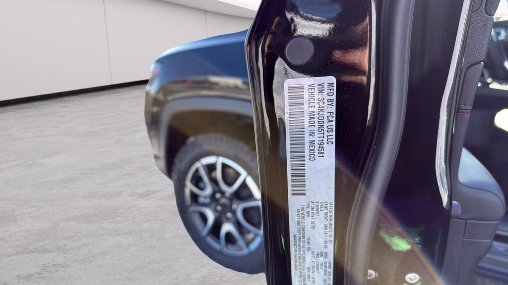 2026 Diamond Black Crystal Pearlcoat Jeep Compass Trailhawk 4X4 SUV