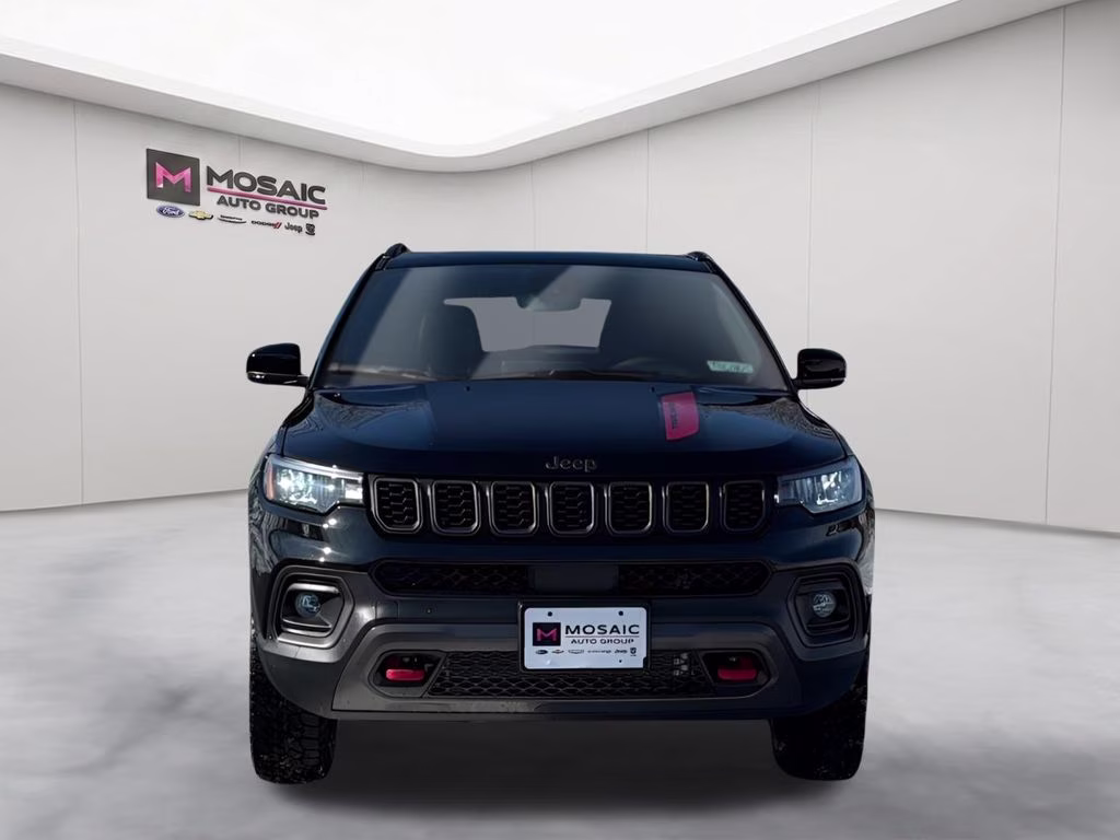 2026 Diamond Black Crystal Pearlcoat Jeep Compass Trailhawk 4X4 SUV