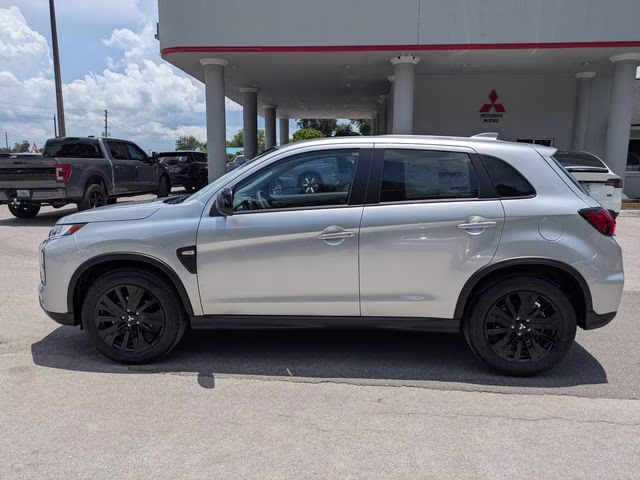 2026 Alloy Silver Metallic Mitsubishi Outlander Sport 2.0 LE 4X4 SUV