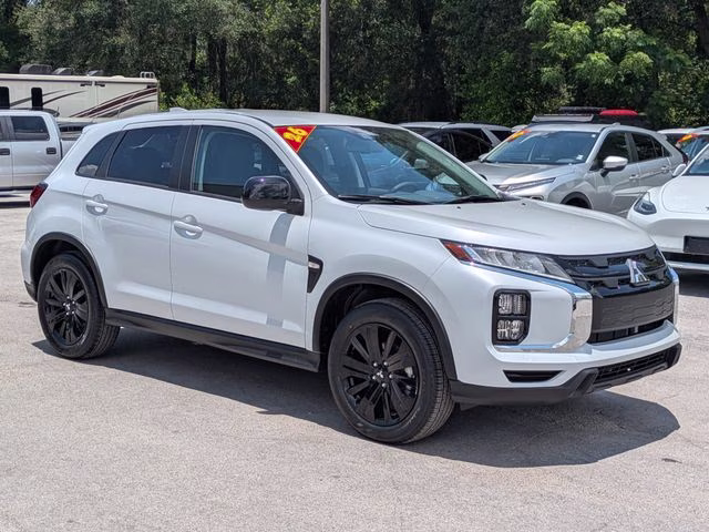 2026 White Diamond Mitsubishi Outlander Sport 2.0 LE 4X4 SUV