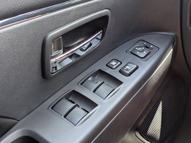 2026 White Diamond Mitsubishi Outlander Sport 2.0 LE 4X4 SUV