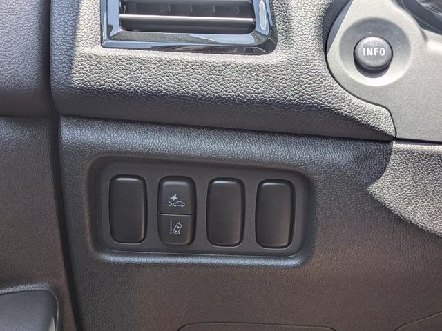 2026 White Diamond Mitsubishi Outlander Sport 2.0 LE 4X4 SUV