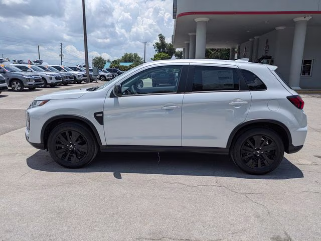 2026 White Diamond Mitsubishi Outlander Sport 2.0 LE 4X4 SUV