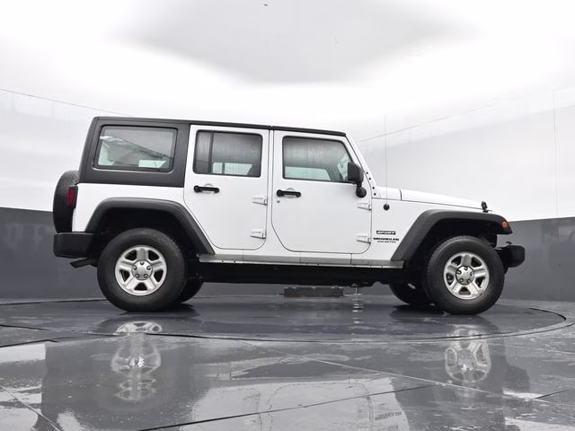 2017 Bright White Clearcoat Jeep Wrangler Unlimited Sport 4X4 SUV