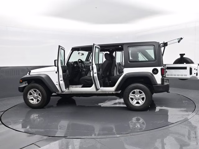 2017 Bright White Clearcoat Jeep Wrangler Unlimited Sport 4X4 SUV