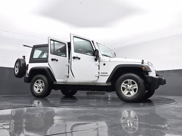 2017 Bright White Clearcoat Jeep Wrangler Unlimited Sport 4X4 SUV