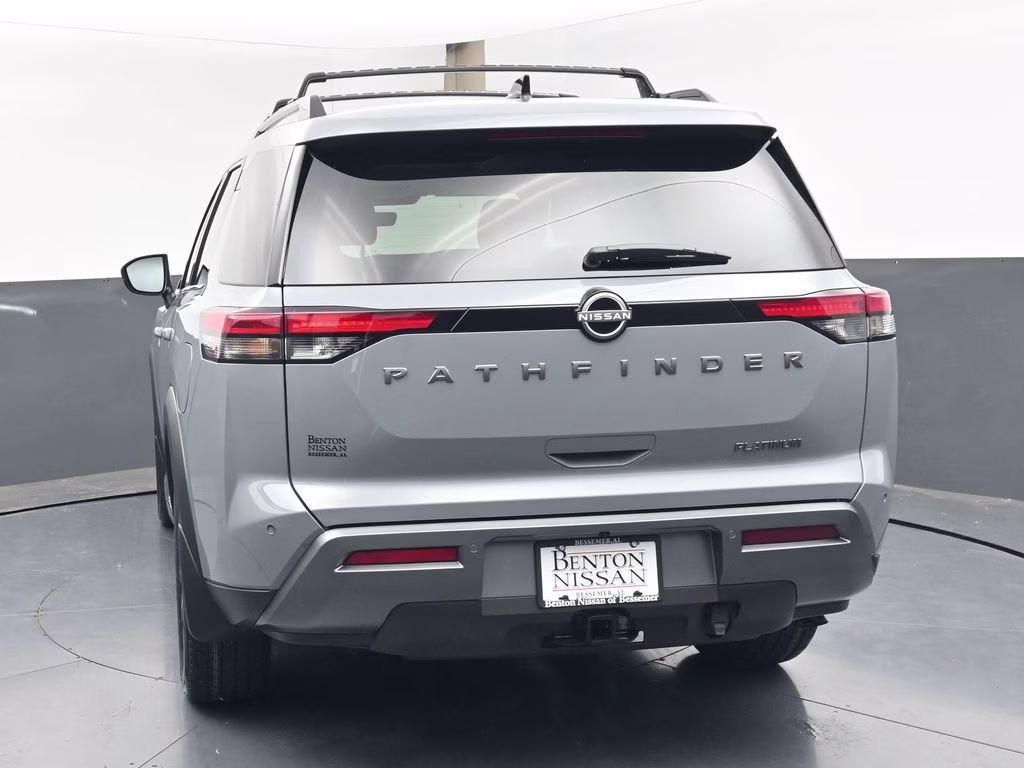 2026 Boulder Gray Pearl Nissan Pathfinder Platinum FWD SUV
