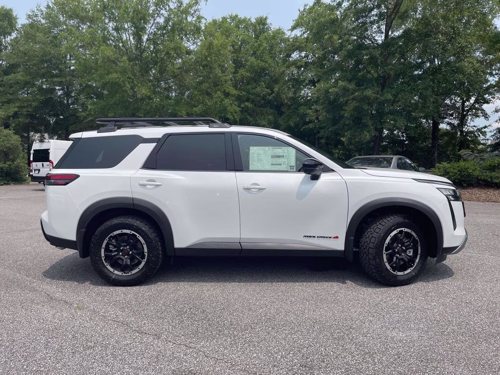 2026 Everest White Pearl Tricoat Nissan Pathfinder Rock Creek 4X4 SUV