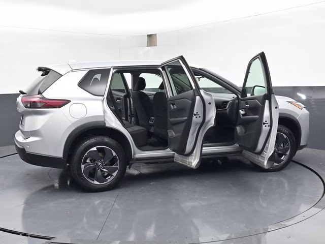 2024 Brilliant Silver Metallic Nissan Rogue SV AWD SUV