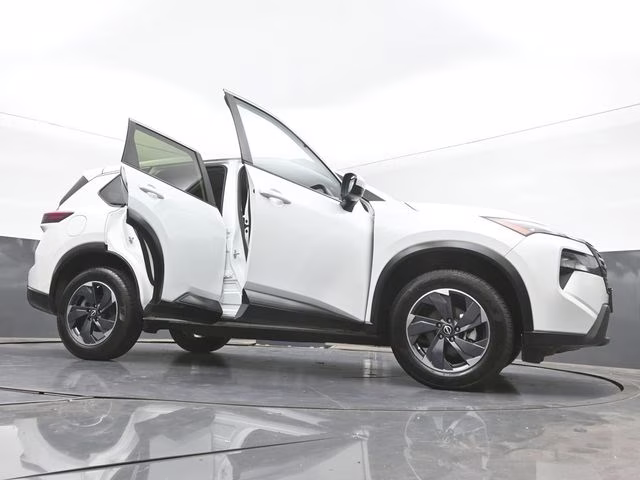 2024 Everest White Pearl Nissan Rogue SV AWD SUV