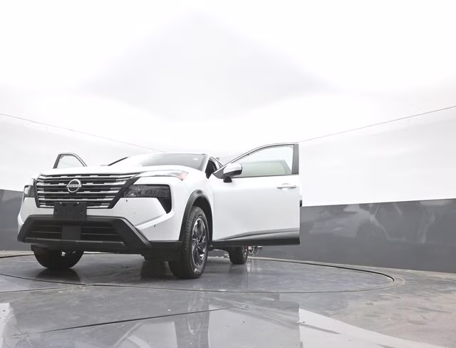2024 Everest White Pearl Nissan Rogue SV AWD SUV