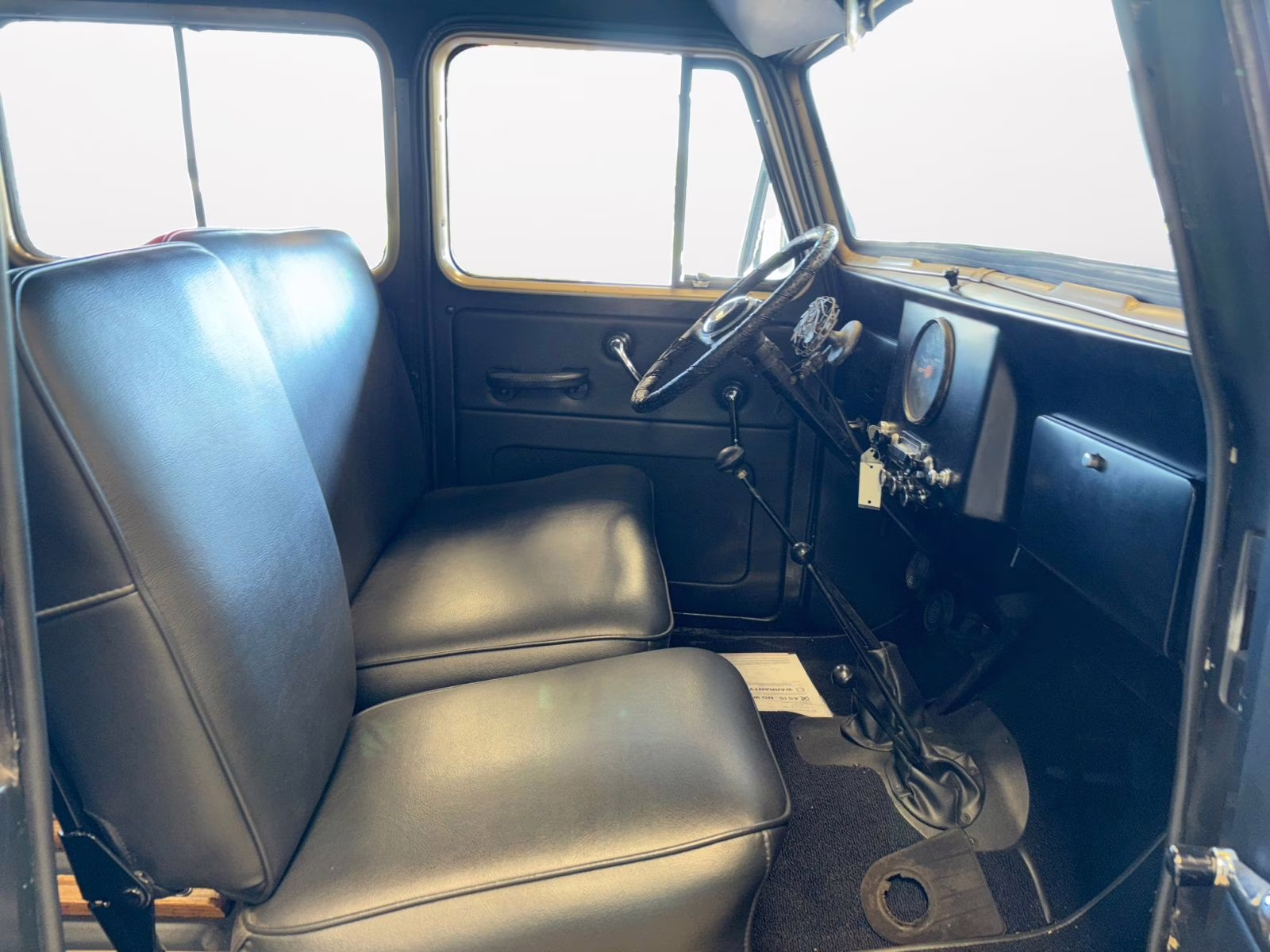 1962 Gray Jeep Jeep Jeep Crossover