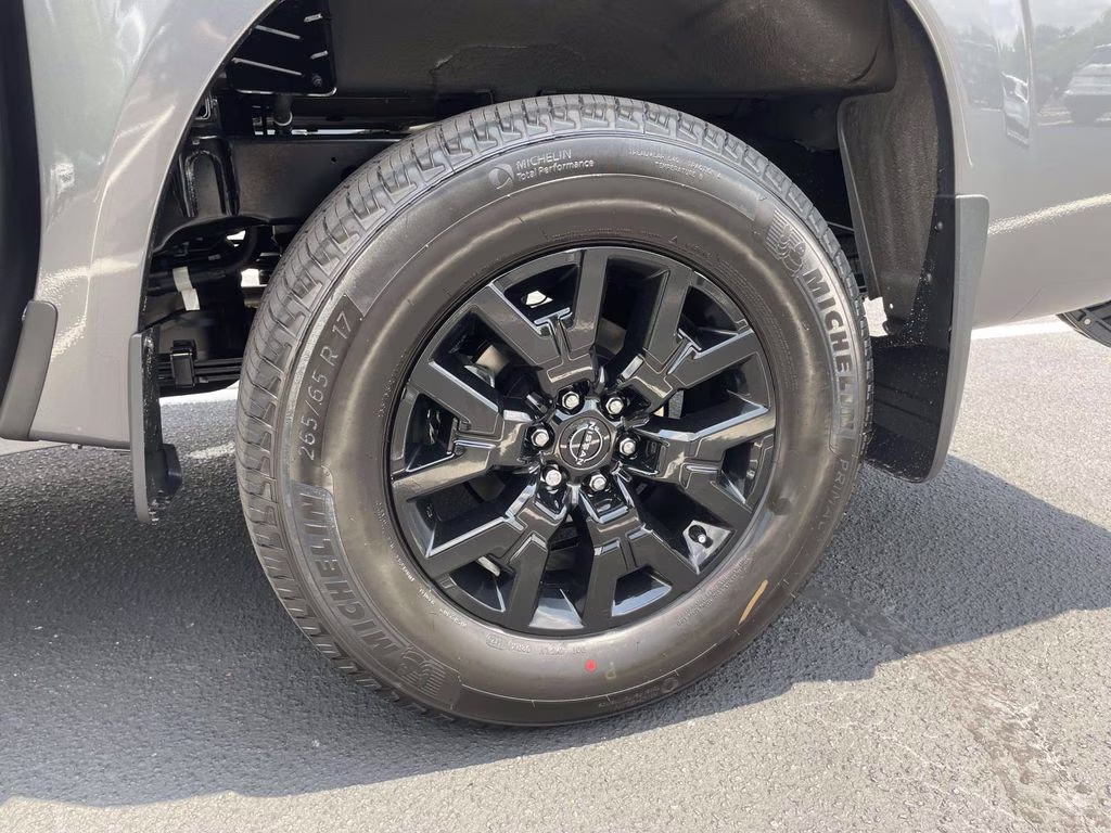 2026 Gun Metallic Nissan Frontier SV 4X4 Truck
