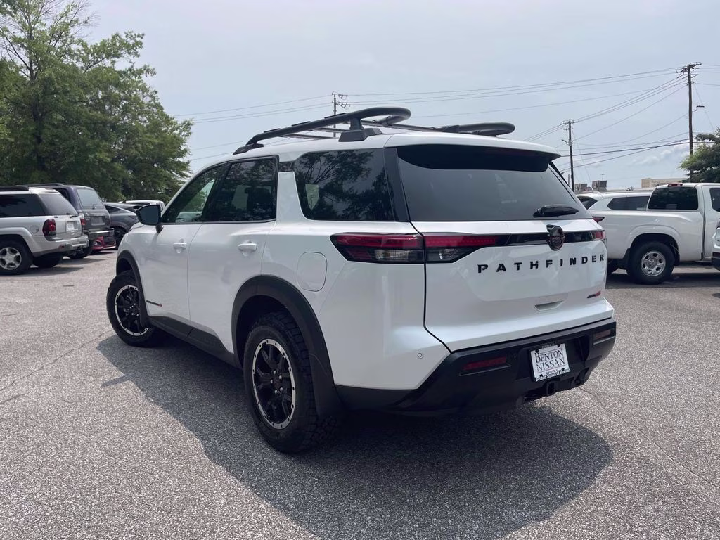 2026 Everest White Pearl Tricoat Nissan Pathfinder Rock Creek 4X4 SUV