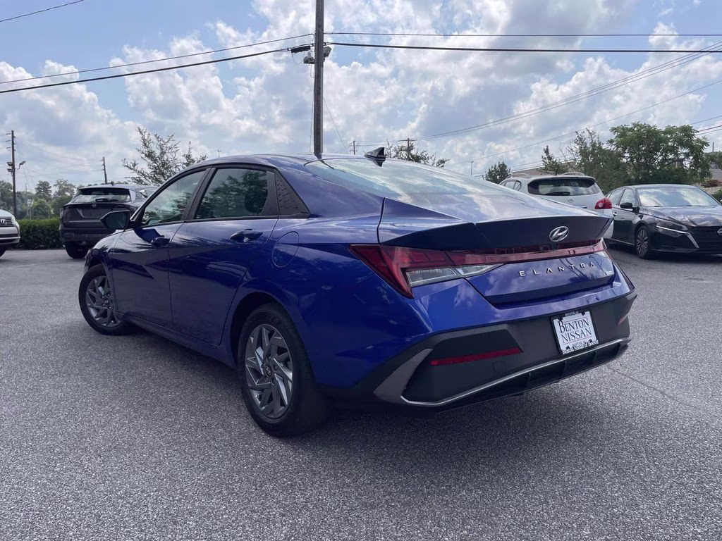 2025 Intense Blue Hyundai Elantra Hybrid Blue FWD Sedan