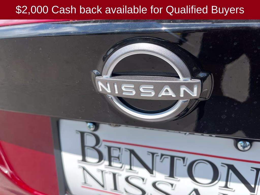2026 Scarlet Ember Tintcoat Nissan Kicks SR FWD SUV
