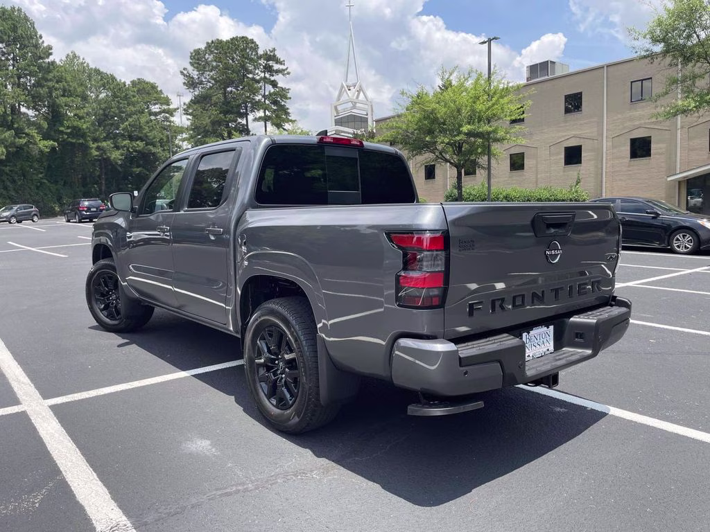 2026 Gun Metallic Nissan Frontier SV 4X4 Truck