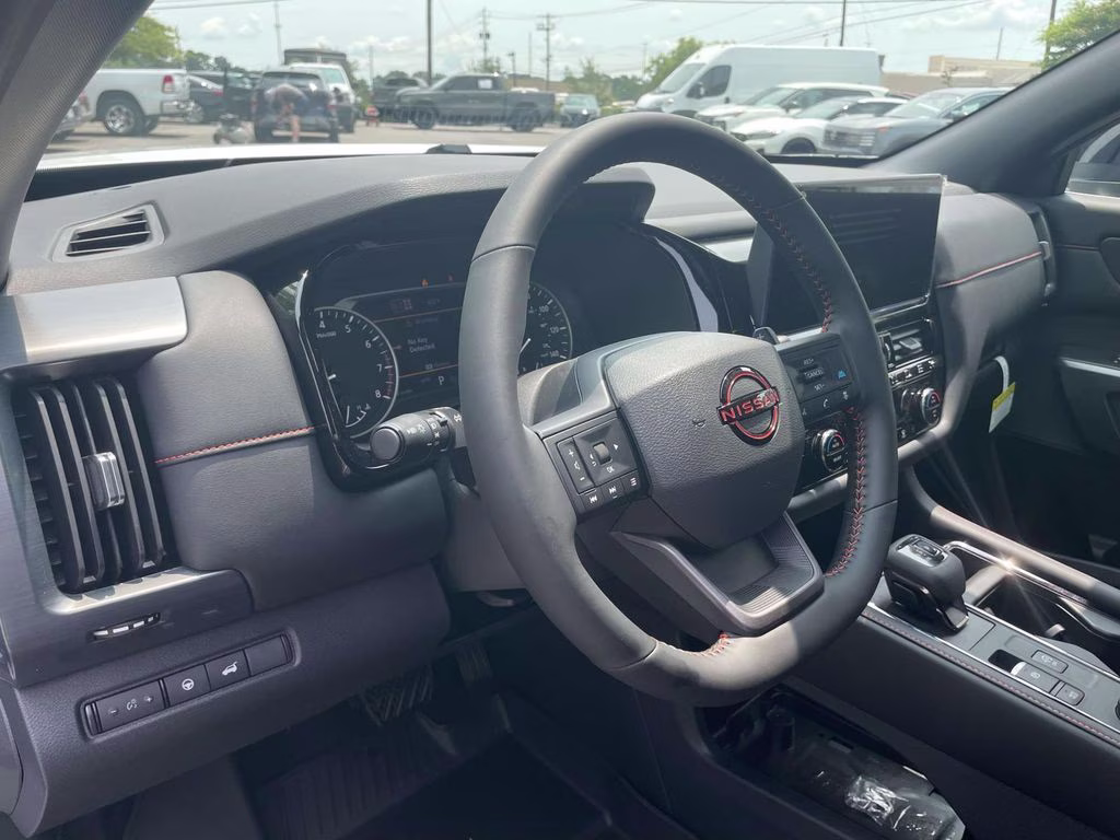 2026 Everest White Pearl Tricoat Nissan Pathfinder Rock Creek 4X4 SUV