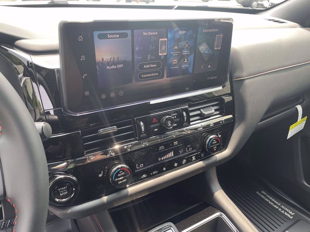 2026 Everest White Pearl Tricoat Nissan Pathfinder Rock Creek 4X4 SUV