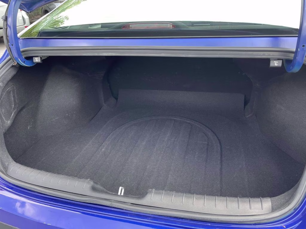 2025 Intense Blue Hyundai Elantra Hybrid Blue FWD Sedan