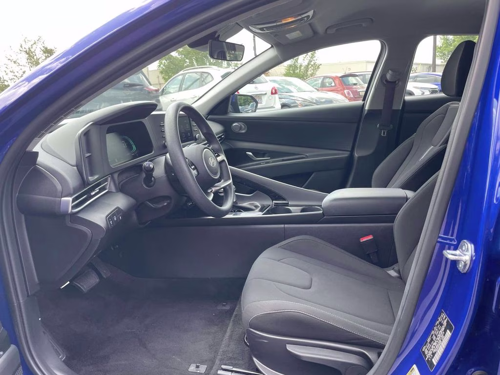 2025 Intense Blue Hyundai Elantra Hybrid Blue FWD Sedan
