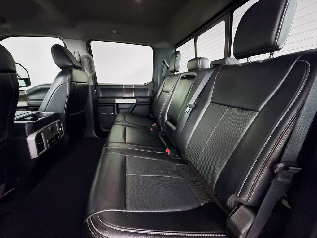 2021 Gray Metallic Ford Super Duty F-250 SRW Lariat 4X4 Truck