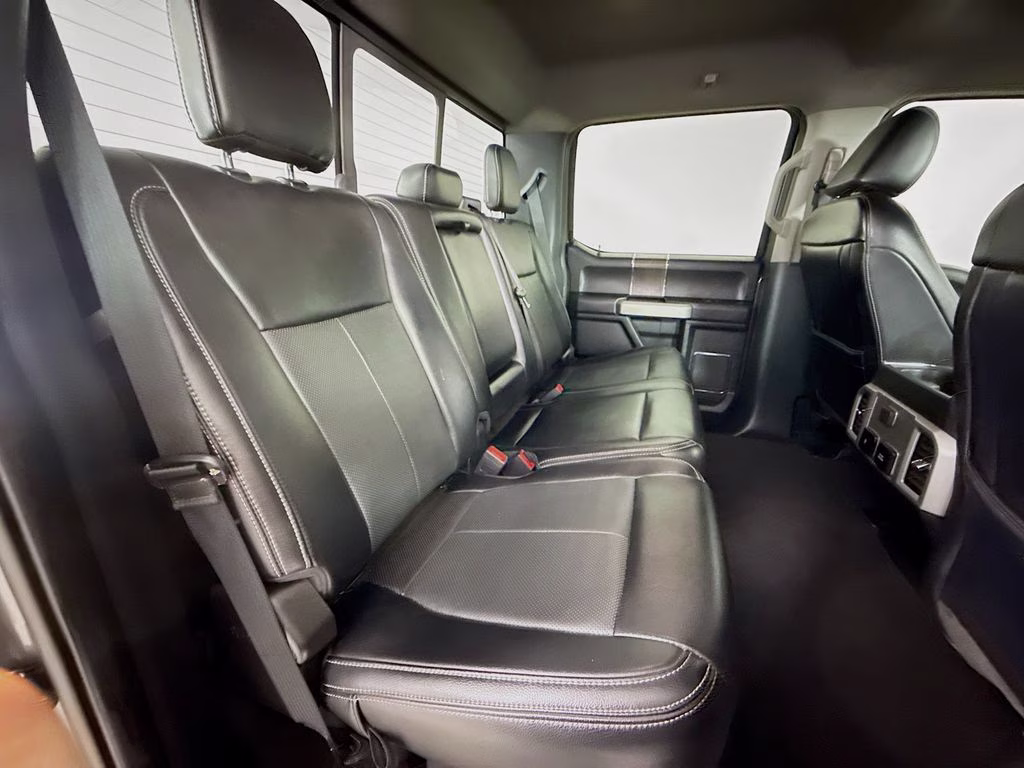 2021 Gray Metallic Ford Super Duty F-250 SRW Lariat 4X4 Truck