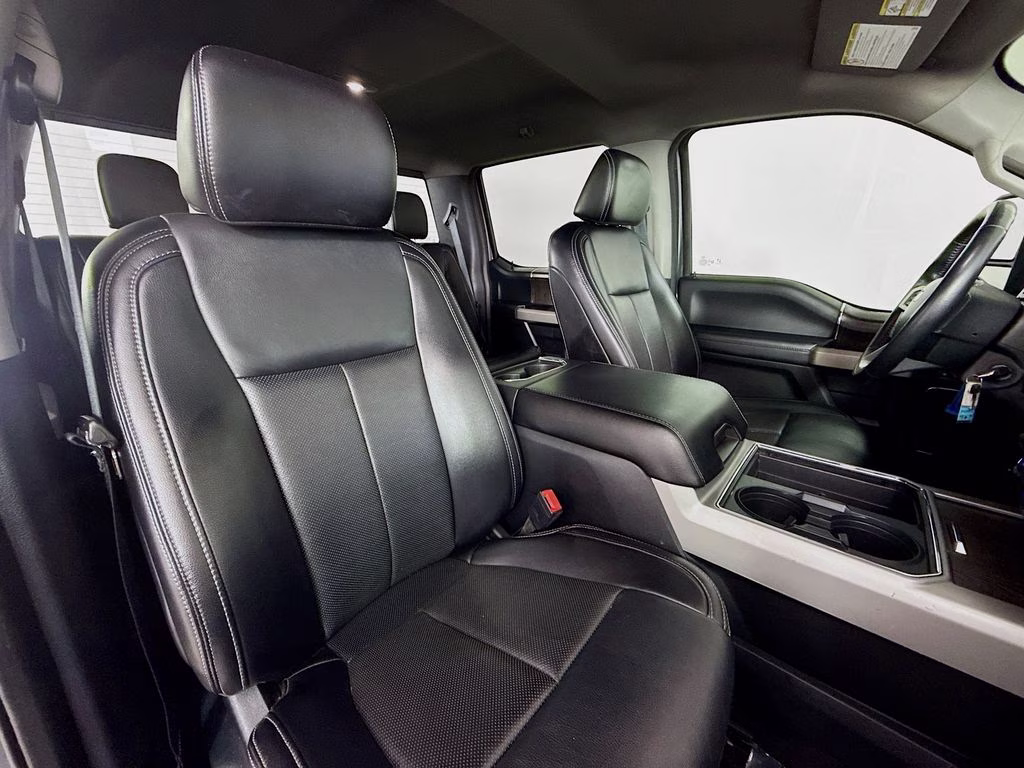 2021 Gray Metallic Ford Super Duty F-250 SRW Lariat 4X4 Truck