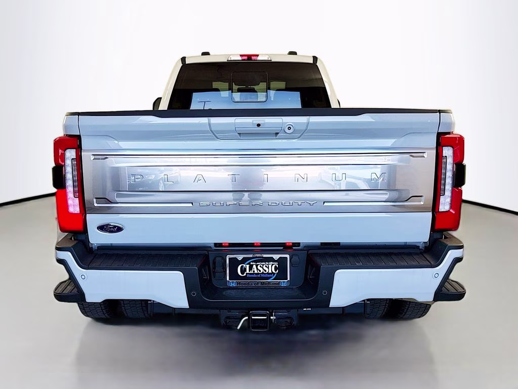2026 Avalanche Ford Super Duty F-450 DRW Platinum 4X4 Truck
