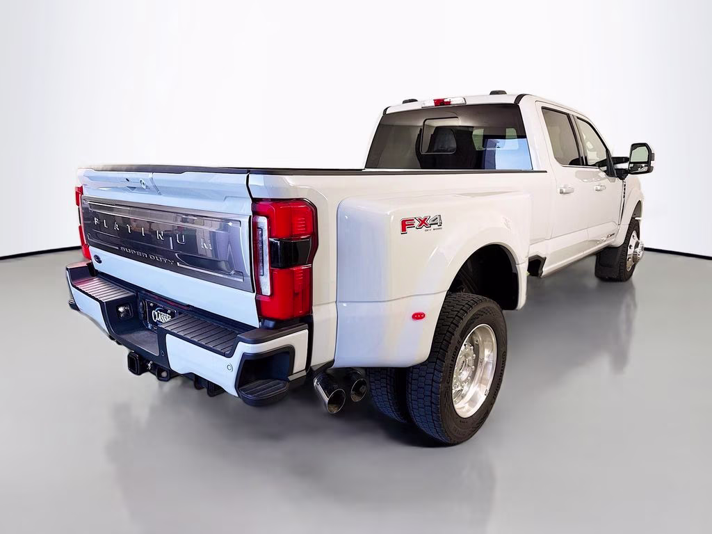 2026 Avalanche Ford Super Duty F-450 DRW Platinum 4X4 Truck