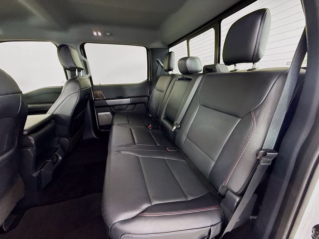 2022 Oxford White Ford F-150 Lariat 4X4 Truck