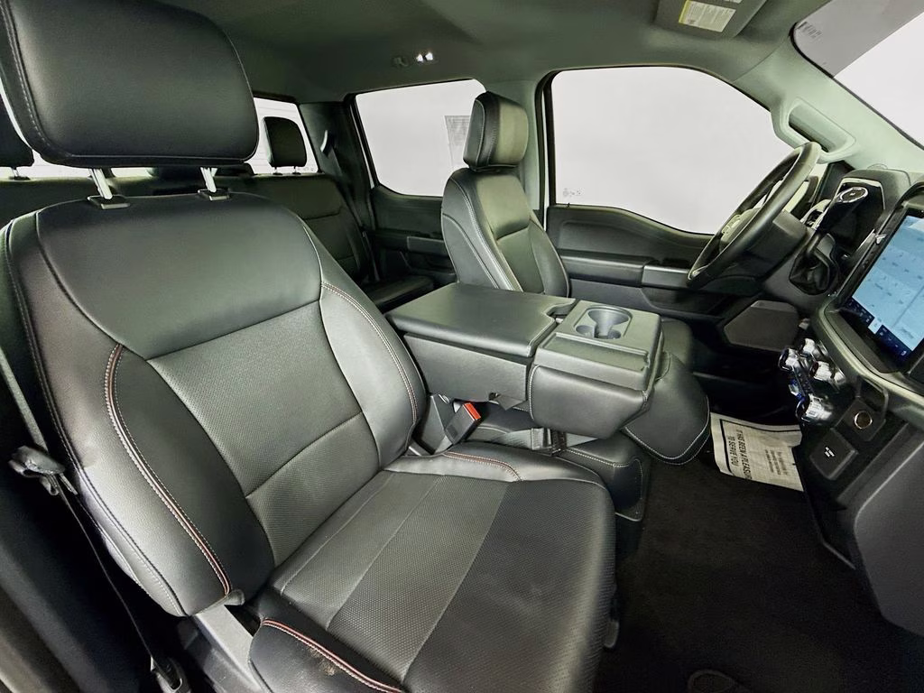 2022 Oxford White Ford F-150 Lariat 4X4 Truck