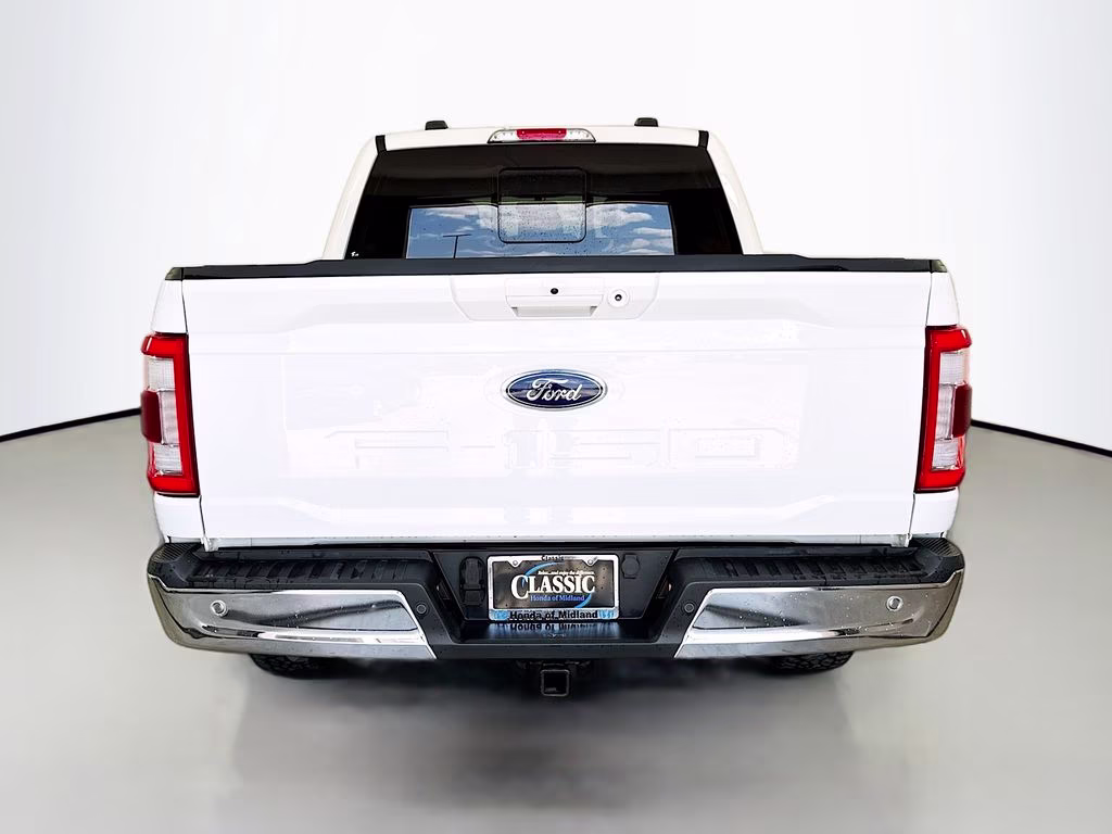 2022 Oxford White Ford F-150 Lariat 4X4 Truck