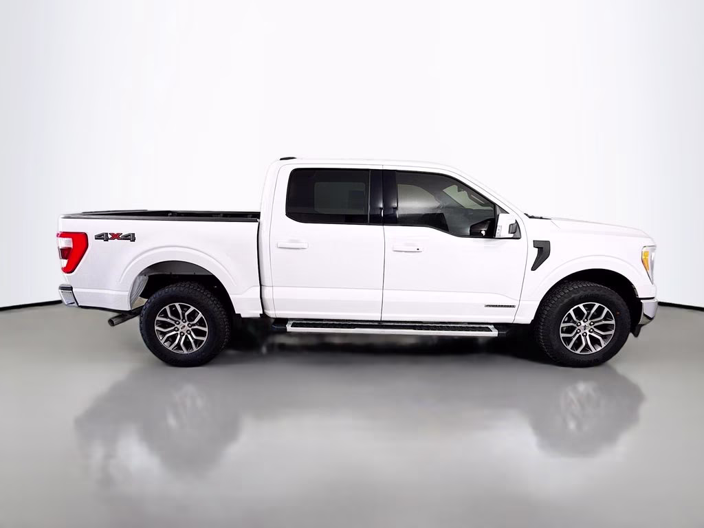 2022 Oxford White Ford F-150 Lariat 4X4 Truck