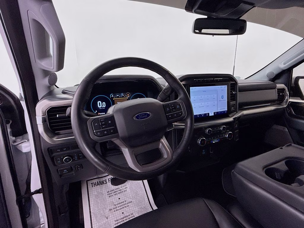 2022 Oxford White Ford F-150 Lariat 4X4 Truck