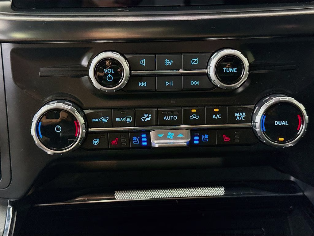 2023 Gray Metallic Ford F-150 Lariat 4X4 Truck