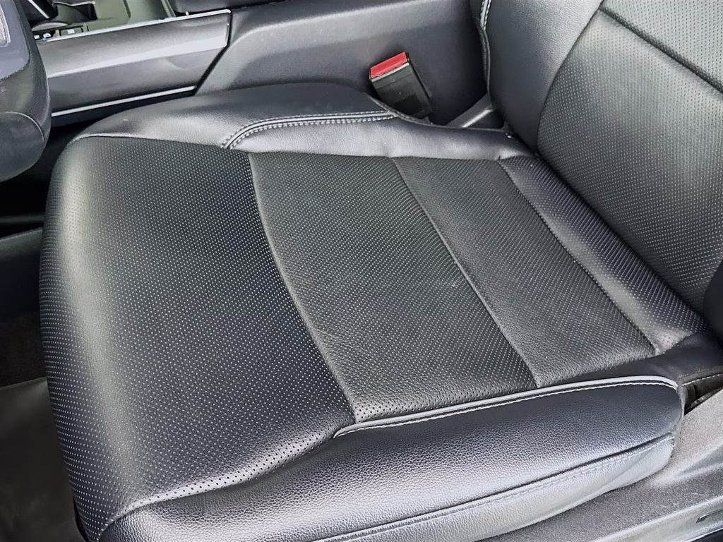 2023 Gray Metallic Ford F-150 Lariat 4X4 Truck