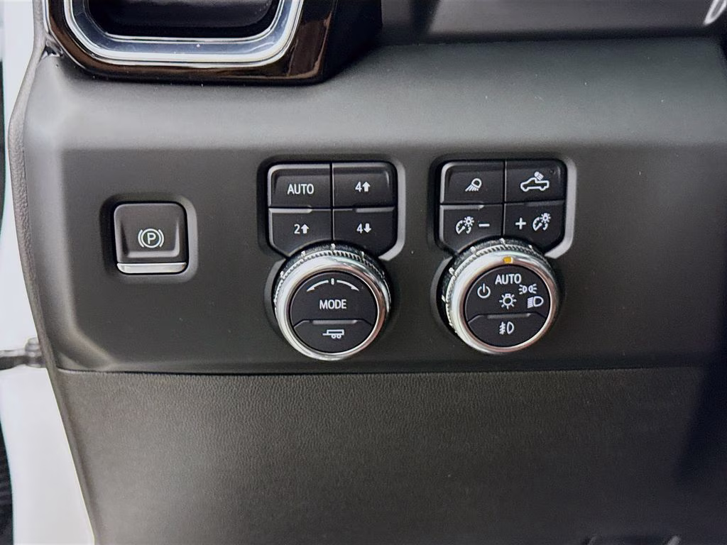 2023 White Frost Tricoat GMC Sierra 1500 Denali Ultimate 4X4 Truck